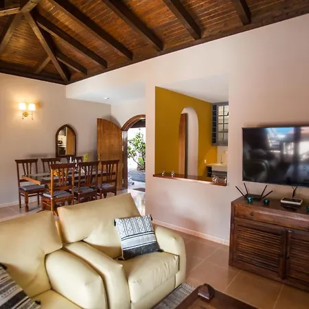 Casa Perla - With Big Garden And Private Pool